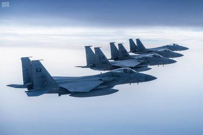 Jet-jet Tempur Saudi Bombardir Yaman