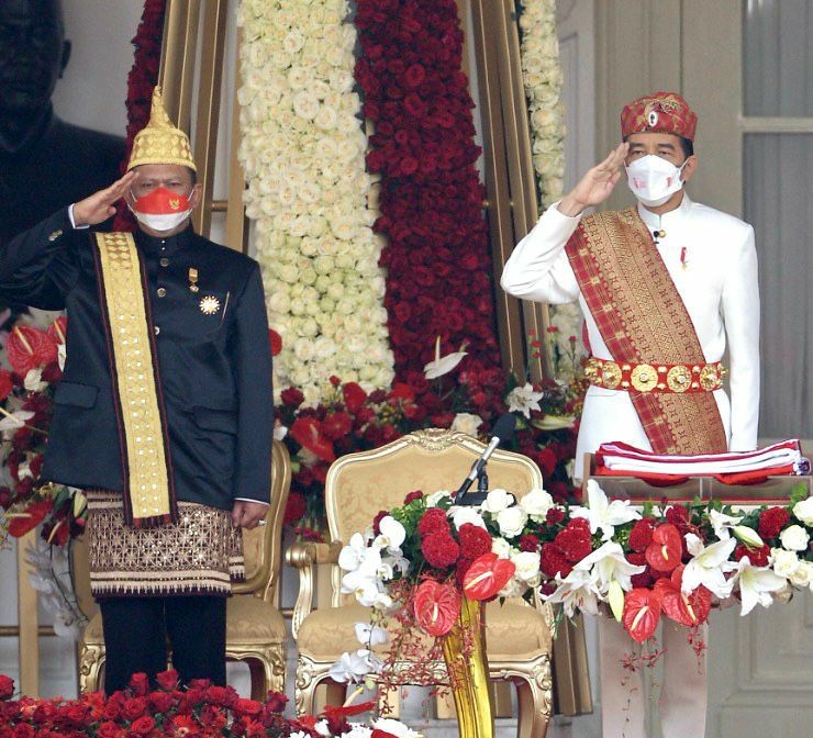 Vaksinasi Kesehatan dan Vaksinasi Ideologi Kunci Merdeka dari Pandemi Covid-19 dan Radikalisme
