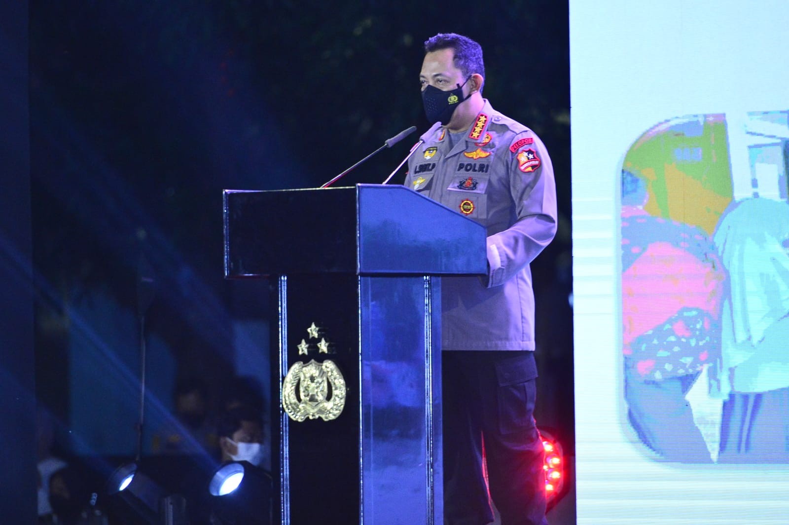 Kapolri Tantang Kapolda Metro Selesaikan Vaksinasi Tahap Kedua Awal September