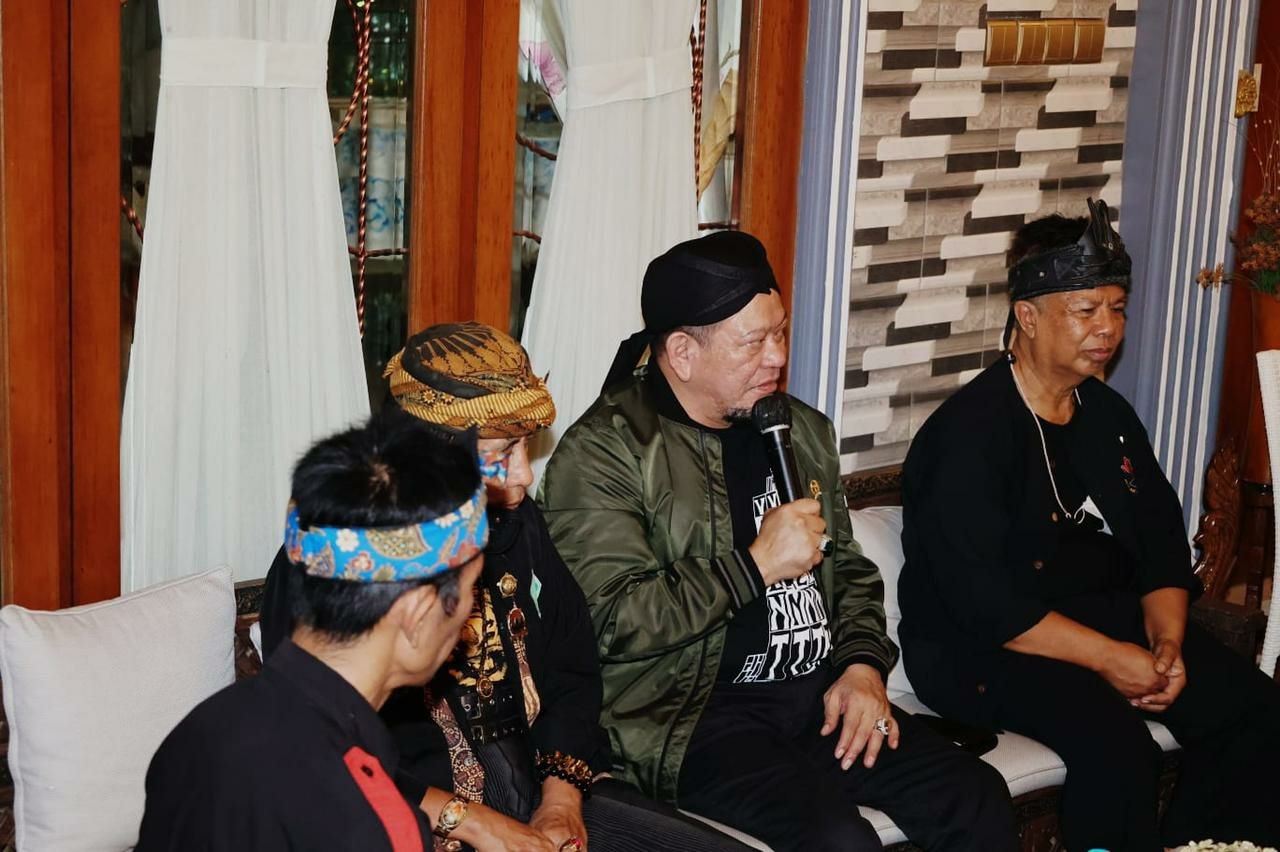 Bertemu Ketua DPD RI,  Para Pendekar di Sumedang Prihatin Mulai Hilangnya Budaya Lokal