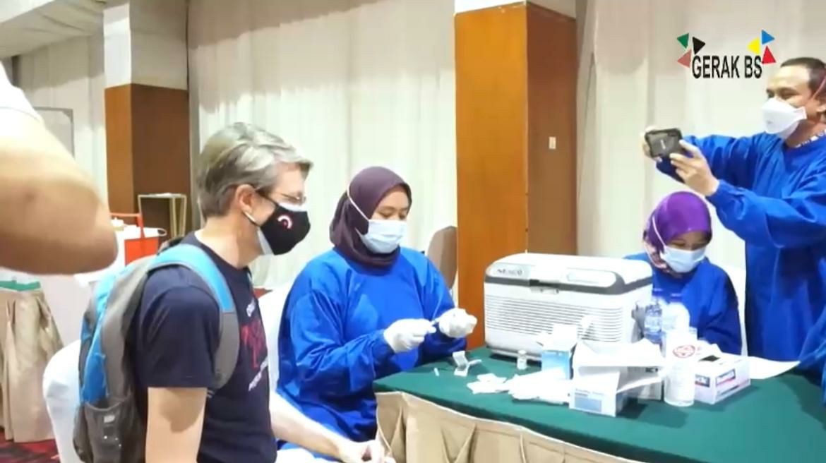 Elemen Bangsa Diharap Gotong Royong Sukseskan Vaksinasi Nasional