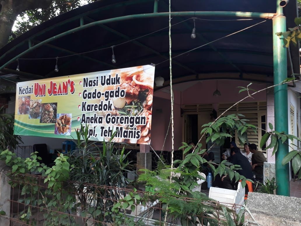 Wow...Gado-gado Uni Jean's Bikin Lidah Bergoyang