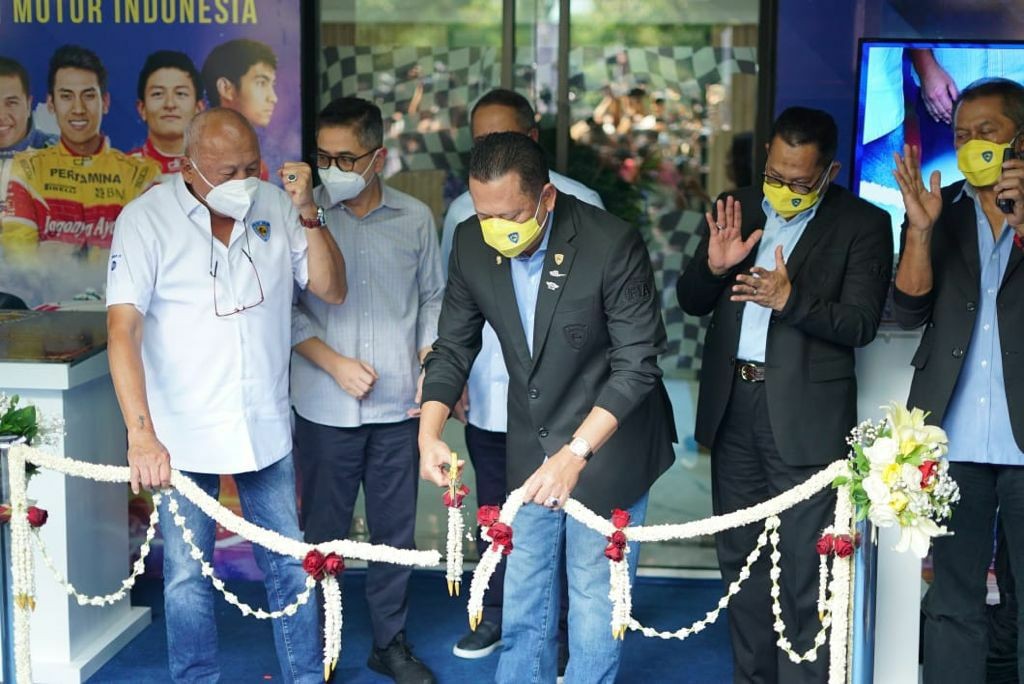 DIhadiri Menteri BUMN, Ketua MPR RI Resmikan Kantor Baru Ikatan Motor Indonesia di GBK
