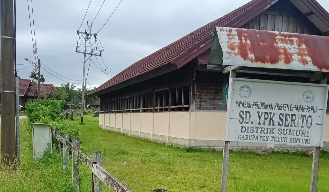 Sekolah Ring I di LNG Tangguh Rusak Parah, Filep Pertanyakan Kontribusi Perusahaan