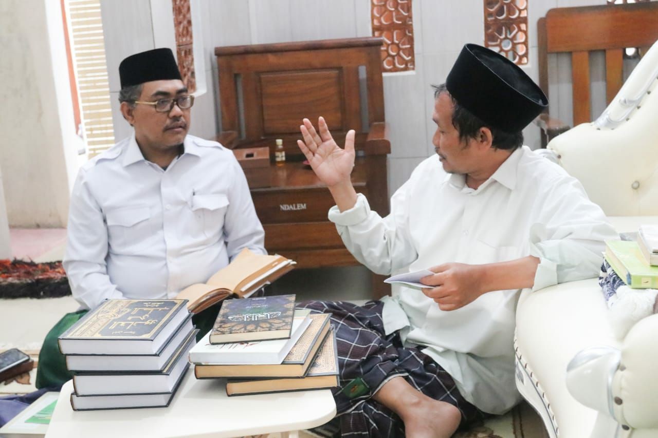 Ngaji ke Gus Baha, Gus Jazil Dapat Penjelasan Memilih Pemimpin Bagian dari Syari’at