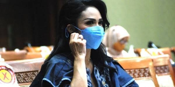 Klarifikasi Soal Gaji DPR Ratusan Juta, Krisdayanti: Dana Reses Bukan Pendapatan Pribadi Anggota