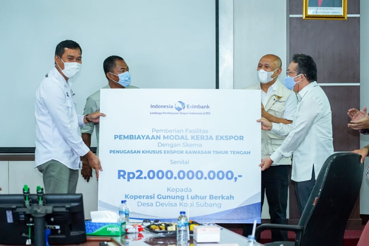 Perkuat Sektor Pangan, Menkop Minta Petani Gabung ke Koperasi