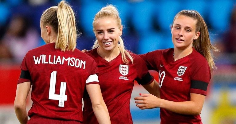 Menang 10-0, England Women Permalukan Luksemburg Women  