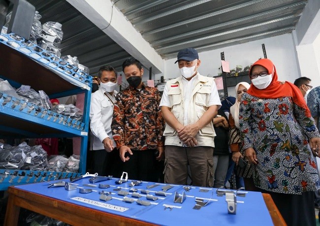 Teten: Kita Jangan Lagi Impor Alat Kesehatan dan Pertanian 