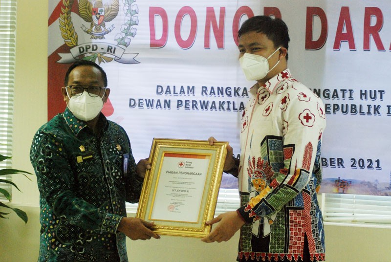 Sambut HUT ke-17, Sekretariat Jenderal DPD RI Gelar Donor Darah