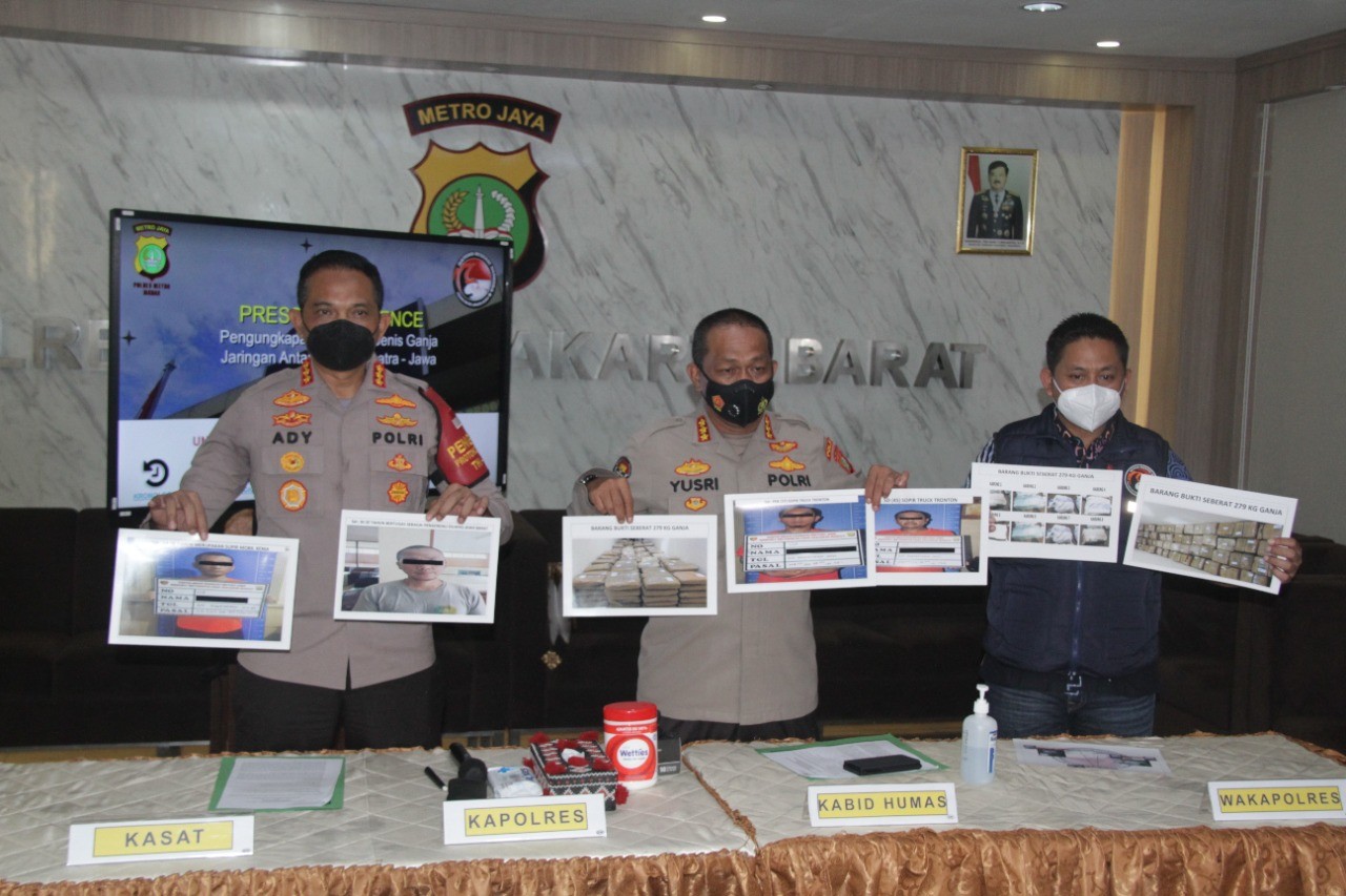 Satu Truk Ganja Ditangkap Polres Jakbar, Taksiran Harganya Mencapai Rp 1,4 Miliar