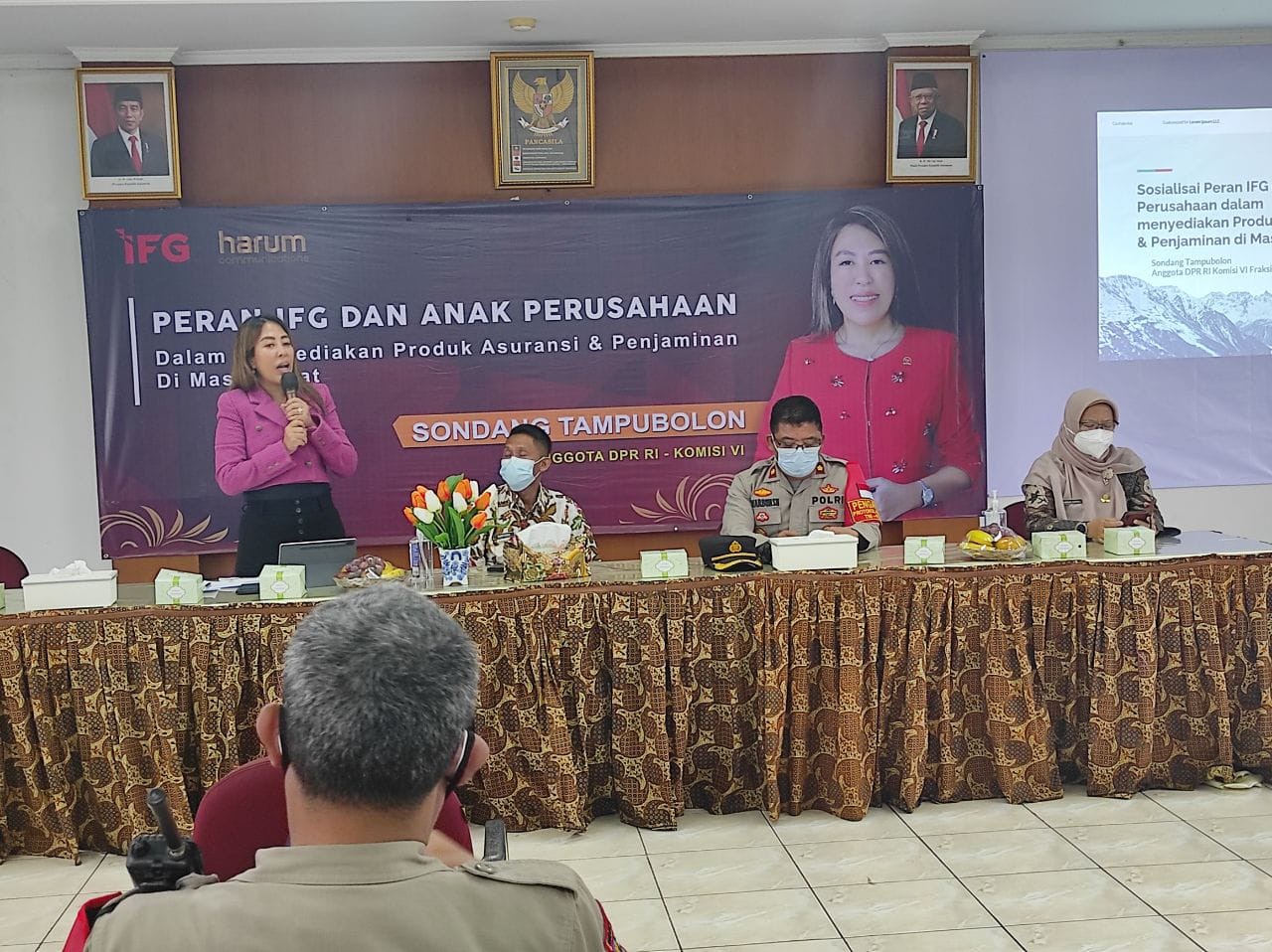Gelar Sosialisasi IFG di Pasar Rebo, Sondang Tampubolon Bicara Soal Financial Freedom