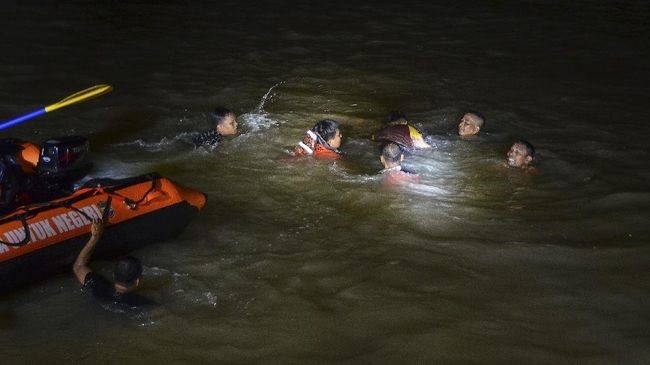 Berisiko, DPR Minta Kegiatan Susur Sungai Ditiadakan