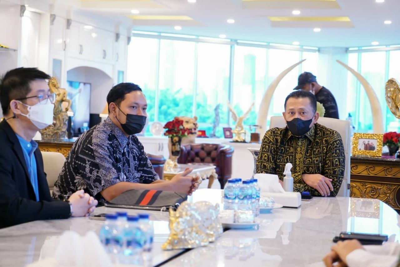 Terima Direksi PT Power Wealth Indonesia, Bamsoet Dorong Penambahan Stasiun Pengisian Kendaraan Listrik Umum
