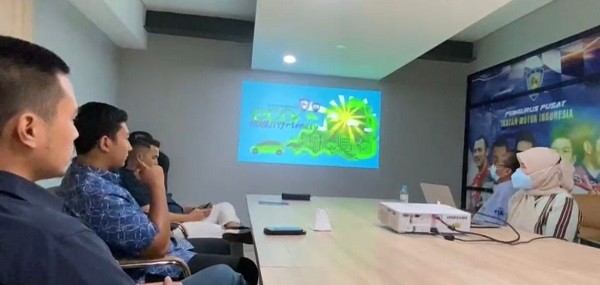 Bamsoet: IMI Siapkan Touring Mobil Listrik Surabaya - Bali