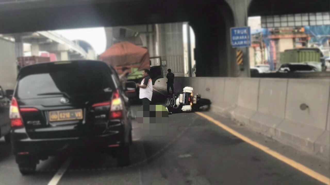 Lakukan Pengawalan, Patwal Polda Metro Tewas Usai Terlindas Truk di Tol Cikampek