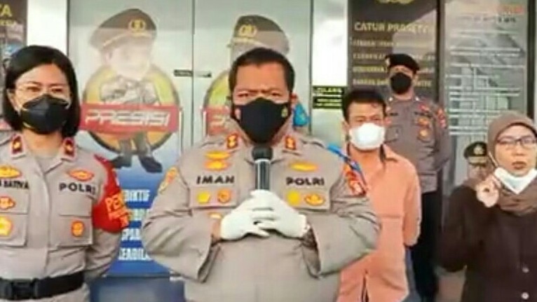 Tuduh Pengemudi Ojol Kurir Narkoba, Lima Polisi Gadungan Ditangkap Polisi Betulan