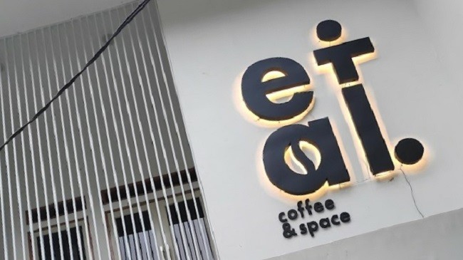 Wajib Dateng Buat Hangout, Tempat Ngopi Et Al Coffee  Sediakan Layanan Photobooth
