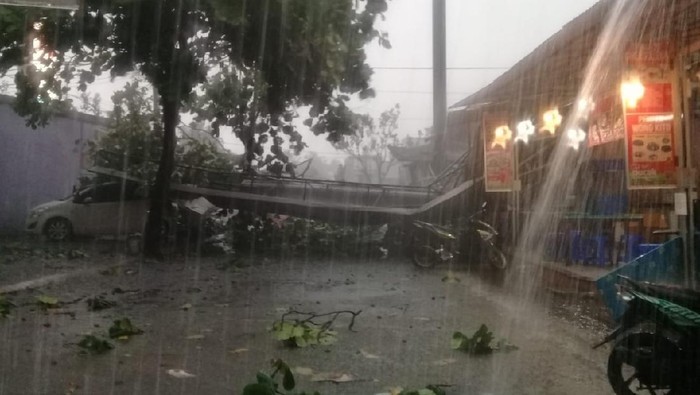 Awal November, Warga Depok Diminta Waspadai Cuaca Ekstrem
