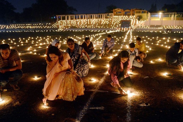 Terbitkan Sergub, Anies Minta Libur Deepavali Bagi Umat Hindu