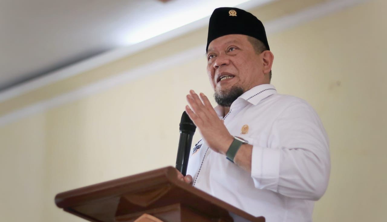 LaNyalla Ingatkan Sepak Bola Ajang Persatuan, Bukan Permusuhan