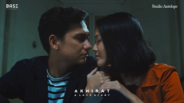 Akhirat: A Love Story: Kisah Asmara yang Mengaduk Perasaan