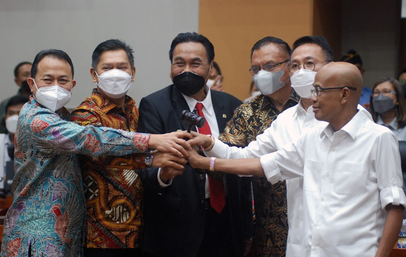 Bambang Wuryanto Resmi Pimpin Komisi III DPR Gantikan Herman Hery