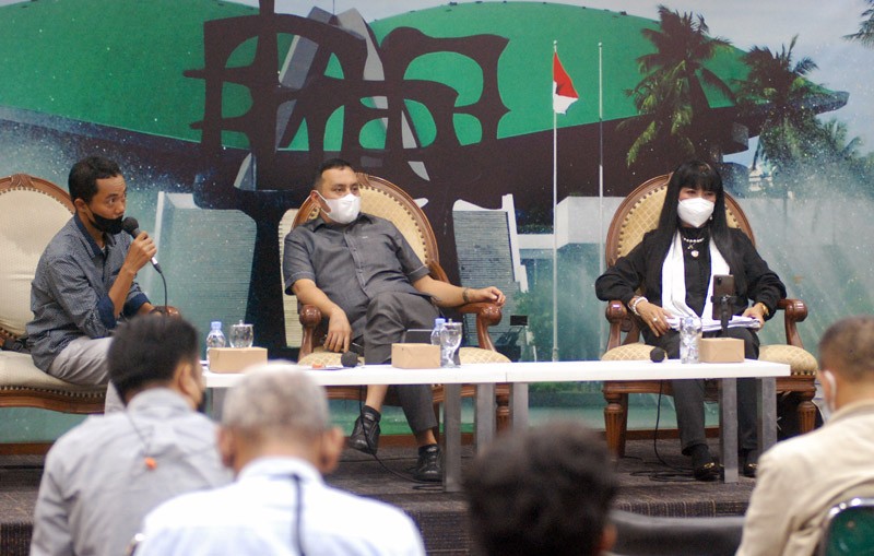 Forum Legislasi DPR  Tema "Urgensi RUU Masyarakat Hukum Adat"