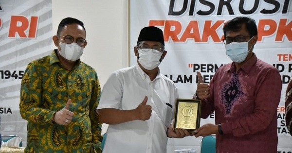 Andi Akmal: Revisi Atau Cabut Permendikbud Ristek No. 30 Tahun 2021