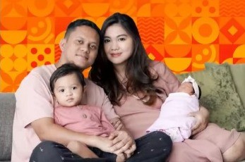 Syukuran Anak Kedua, Armuh dan Tipang Beri Diskon Baso Aci Akang