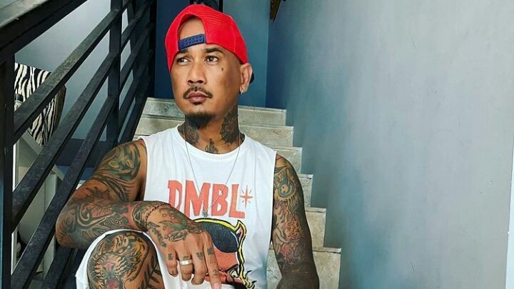 Ditahan Karena Dugaan Pengancaman, Jerinx Sebut Ada yang Tidak Beres