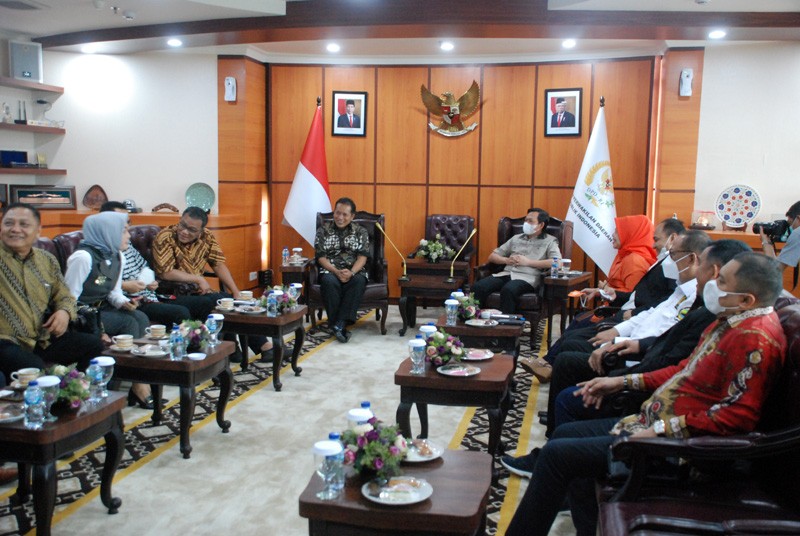 Pimpinan DPD RI Terima Auidensi Perhimpunan Menemukan Kembali Indonesia