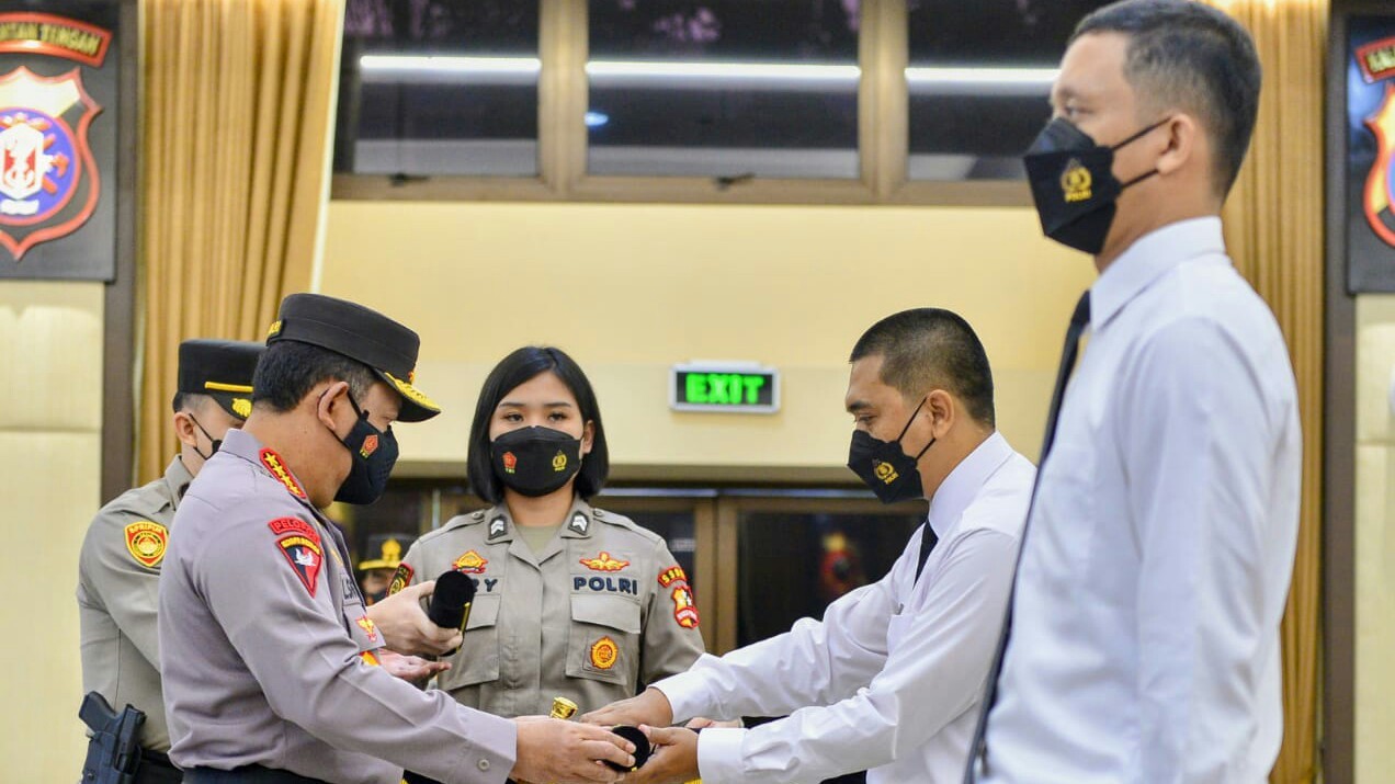 Ini Harapan Kapolri Kepada 44 Eks Pegawai yang Diangkat Jadi ASN Polri