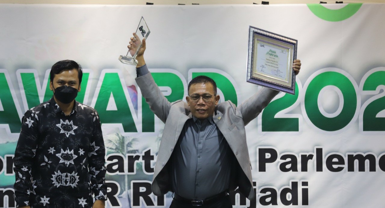 Raih Kategori Anggota Tervokal di KWP Award 2021, Masinton: Tugas DPR Itu Bersuara