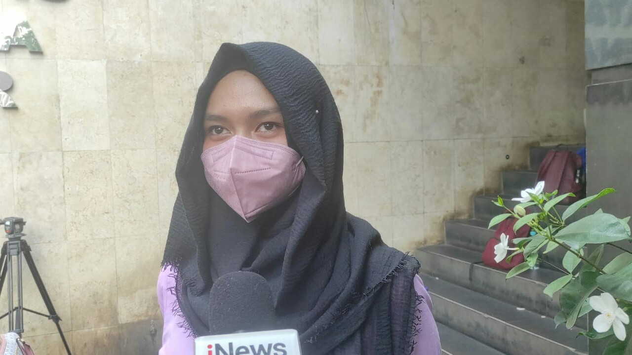 Selain Tak Menafkahi, Anak Kandung Sebut Bepe Juga Tak Perhatikan Keluarga