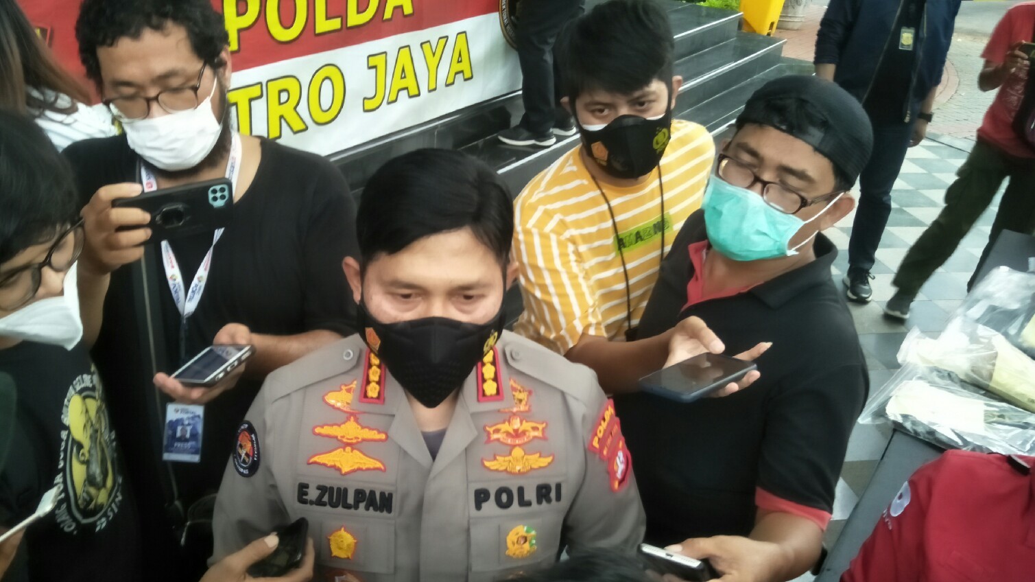 Aksi Heroik Supir Travel Gagalkan Aksi Perampokan, Pukul dan Sikut Kepala Pelaku