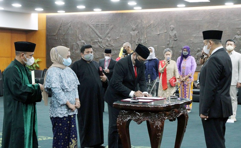 Ketua MPR Bamsoet Lantik Dua Orang Anggota PAW MPR