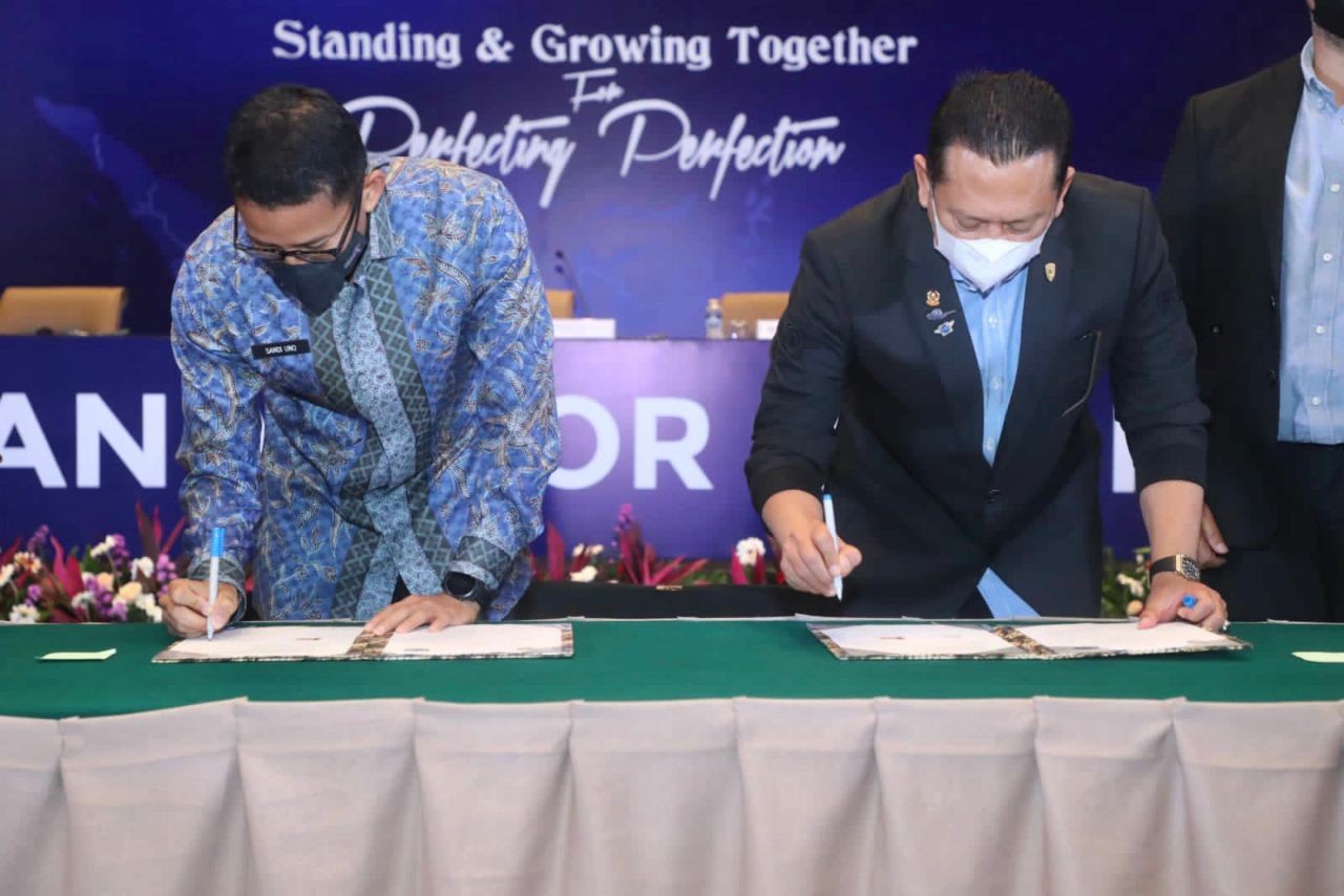 Bamsoet: IMI dan Kemenparekraf Tandatangani MOU Pengembangan Pariwisata dan Ekonomi Kreatif