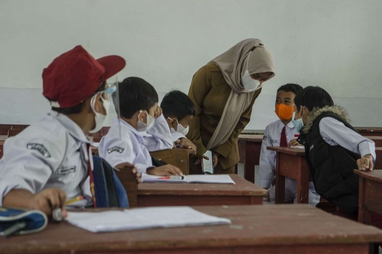 Tak Mau Guru dan Siswa Jadi Korban, PPP Minta Pemeritah Hentikan PTM