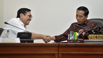 Luhut Telponan Saat Jokowi Pidato, KNPI: Yang Ribut Nggak Paham Situasi Lapangan