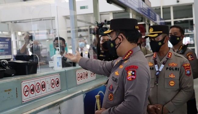 Cek Kesiapan Travel Bubble, Kapolri Tegaskan Harus Sesuai Prosedur dan Prokes