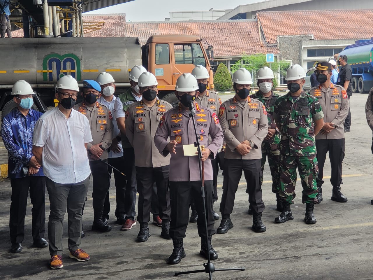 Kapolri Berharap Tak Ada Lagi Antrean Minyak Goreng Dalam Waktu Dekat