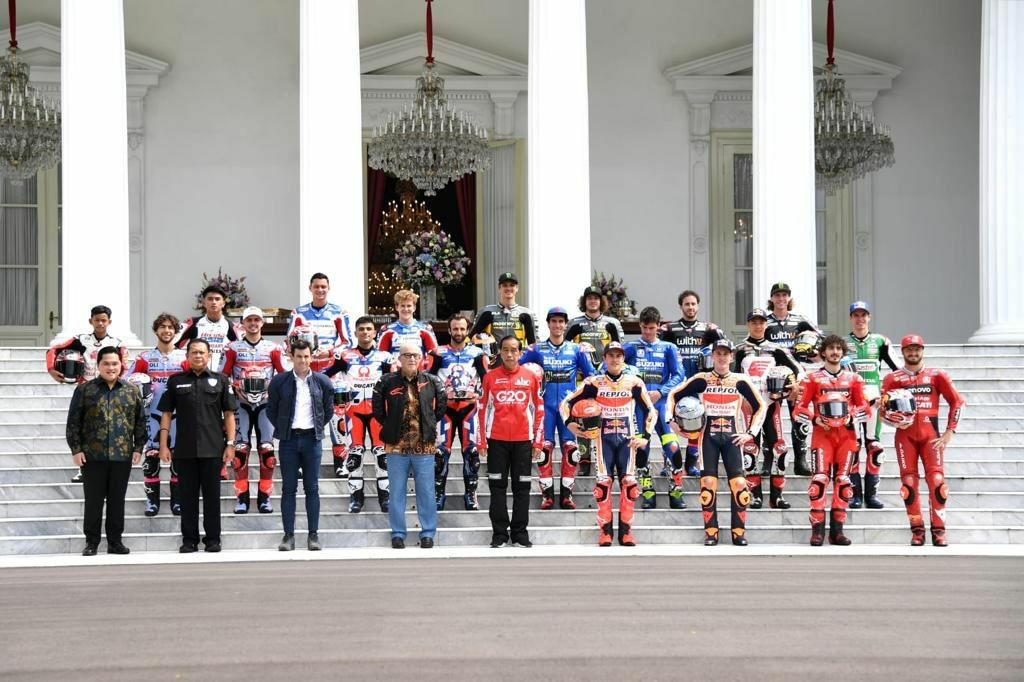 Bamsoet Dampingi Presiden Jokowi Terima Pembalap MotoGP di Istana