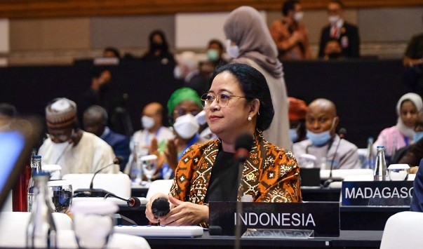 Dapat Cendera Mata Album CD BTS dari Ketua Parlemen Korsel, Puan: Wah Surprise