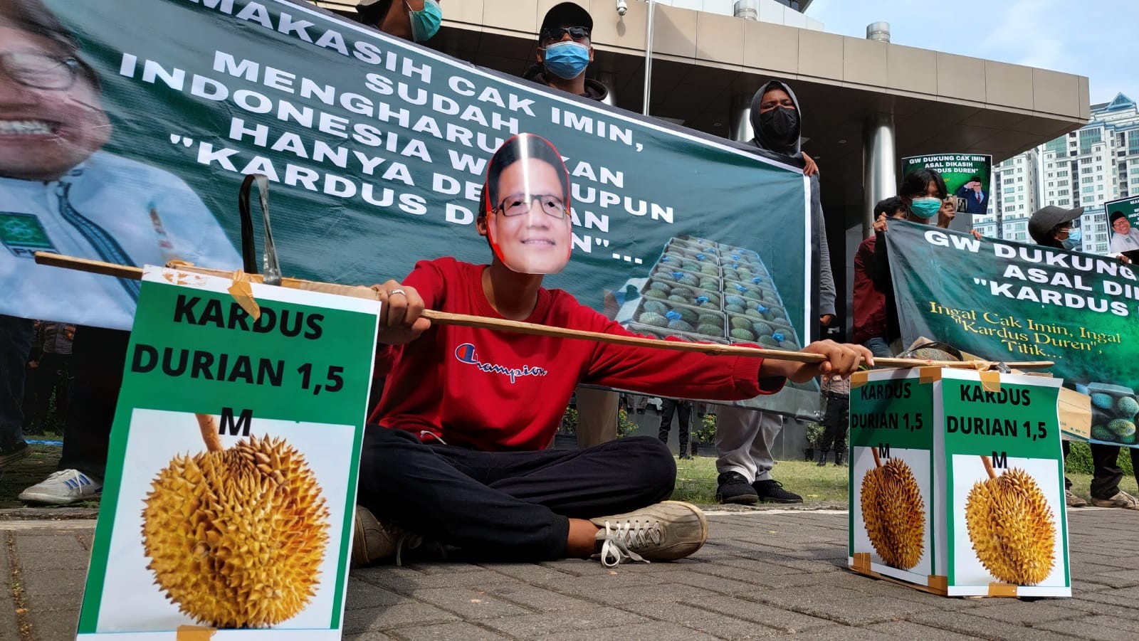 AGAMIS Aksi Pawai Dukung KPK Buka Kasus Duriangate