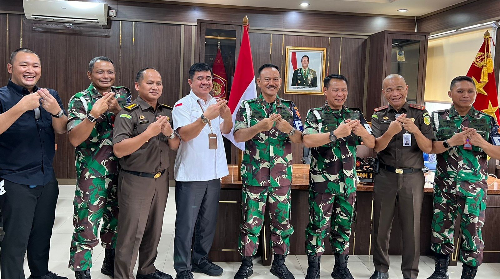 Kajati DKI Jakarta Lakukan Kunjungan Kerja ke Danpuspom Mabes TNI AD