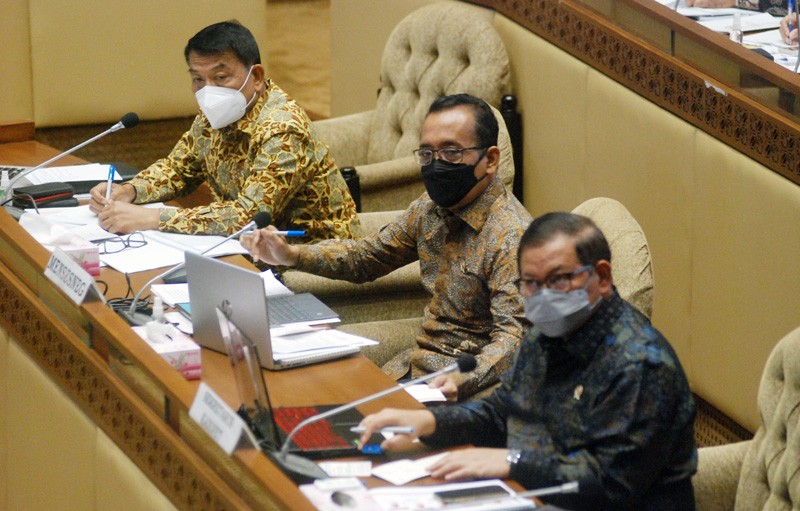 Raker Komisi II Dengan Mensesneg