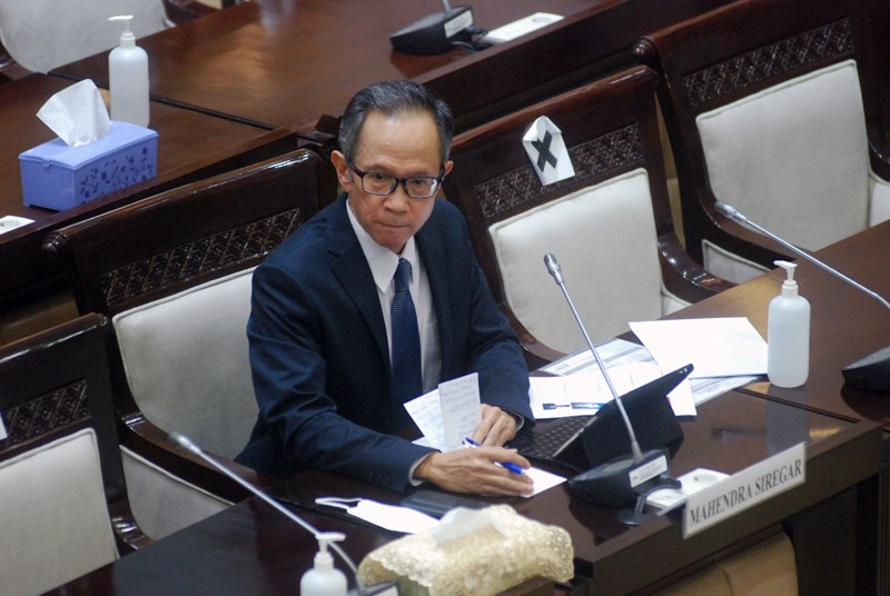 Wamenlu Ikuti Fit And Propert Test OJK Di DPR