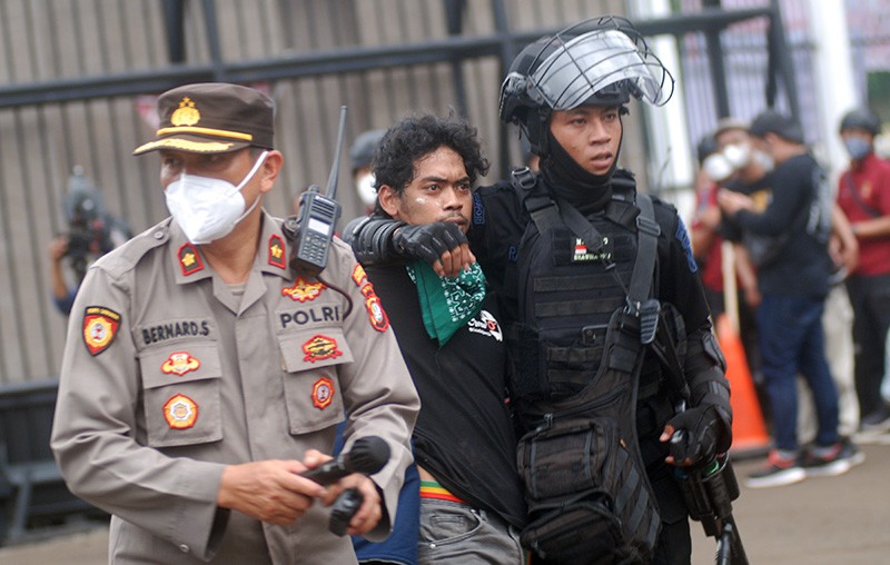 Polisi Amankan Demonstran