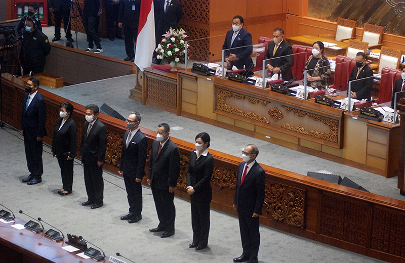 Pengesahan Komisioner OJK Terpilih